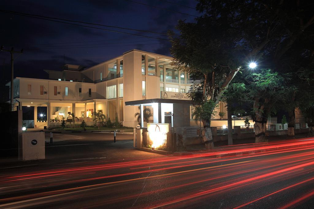 Hotel Narmada Convention Hall Mataram Exteriér fotografie