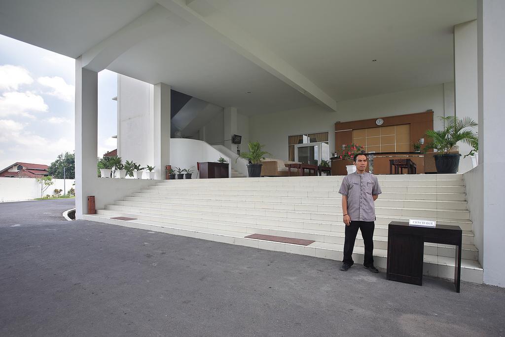 Hotel Narmada Convention Hall Mataram Exteriér fotografie