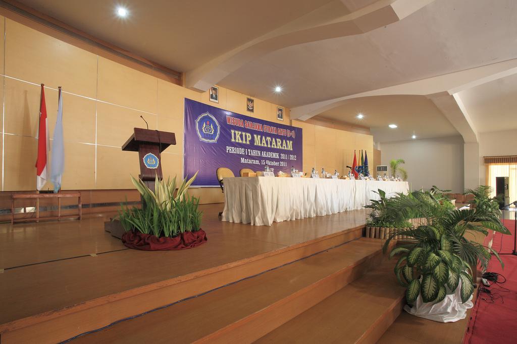 Hotel Narmada Convention Hall Mataram Exteriér fotografie