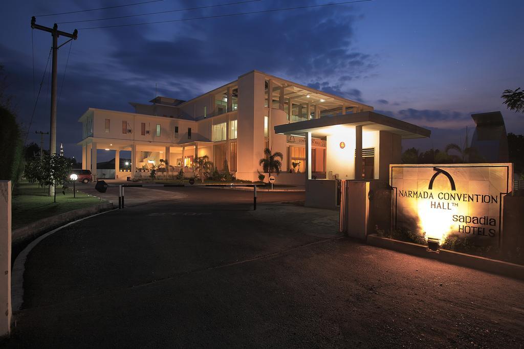 Hotel Narmada Convention Hall Mataram Exteriér fotografie